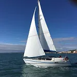 Båthotell Nuitee A Bord De Danilou Un Voilier De 9.50m *