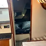 Nuitee A Bord De Danilou Un Voilier De 9.50m